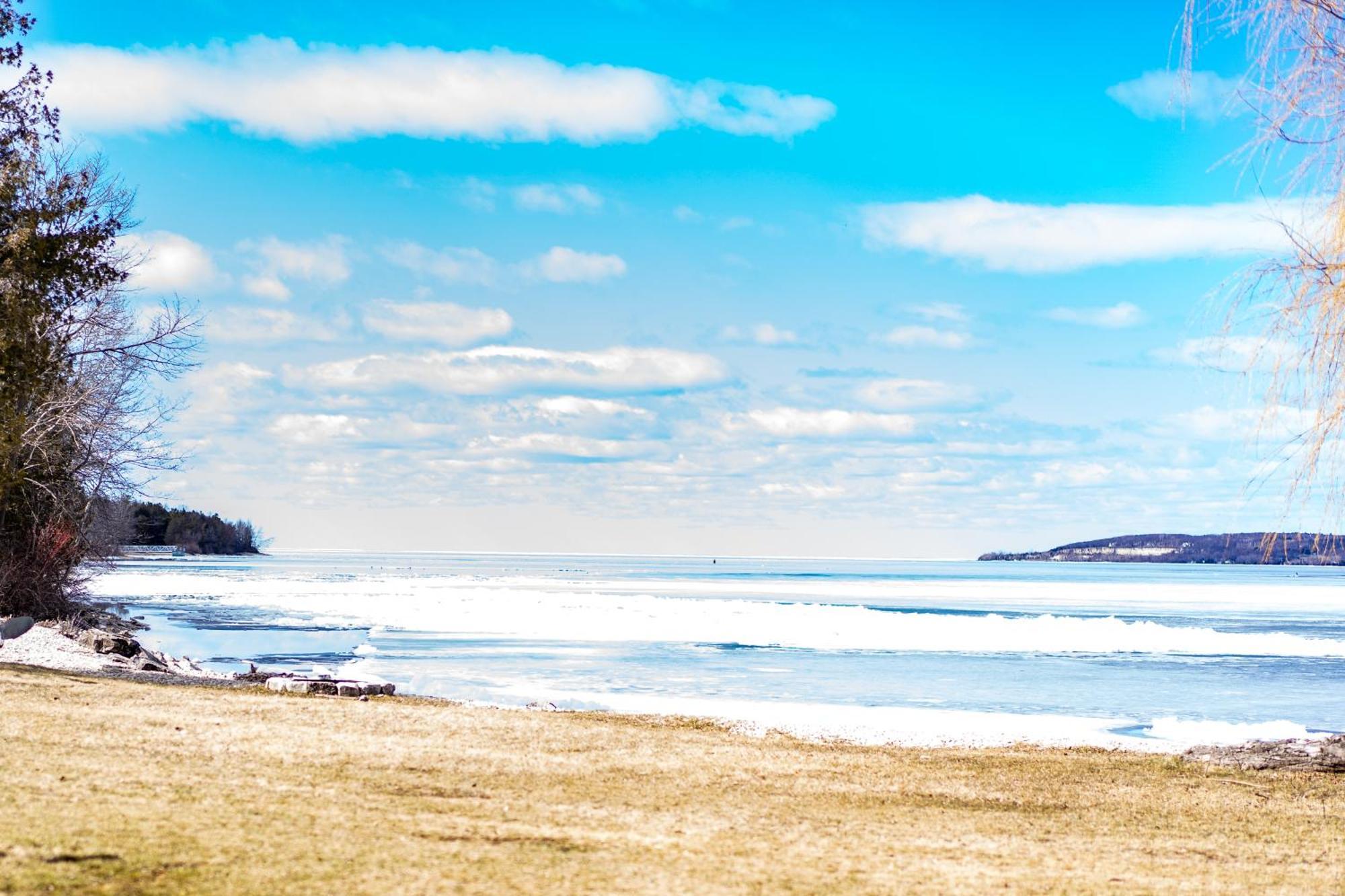 Where to Stay in Door County: 4 Best 2-Star Hotels