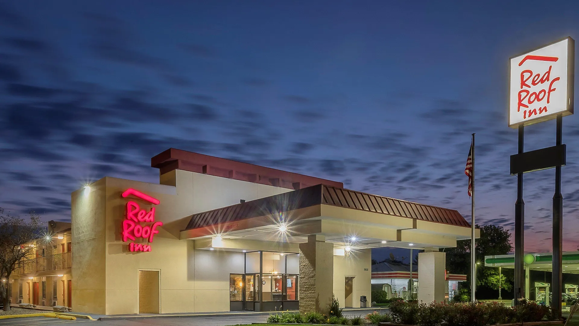 6 Airport Hotels Close to Duffy Bass Field Worth Booking