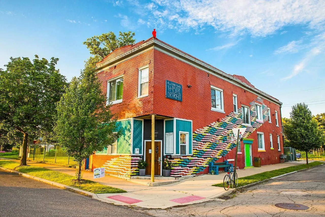 11 Michigan Hotels Where Staff Reviews Stand Out