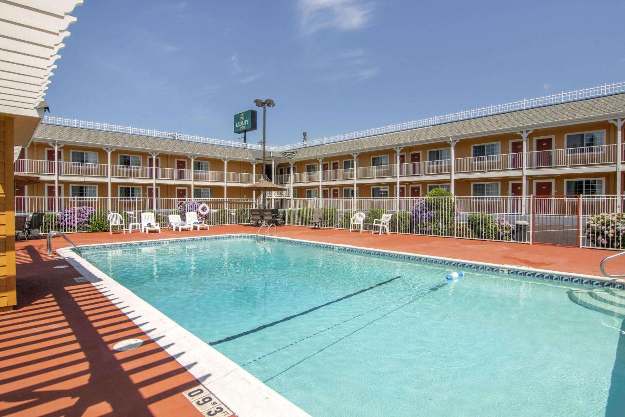 15 Best 2-Star Hotels in Oregon for Every Type of Trip